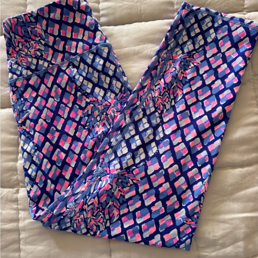 Lilly Pulitzer High Rise Weekender Crop pop up print: Toe In